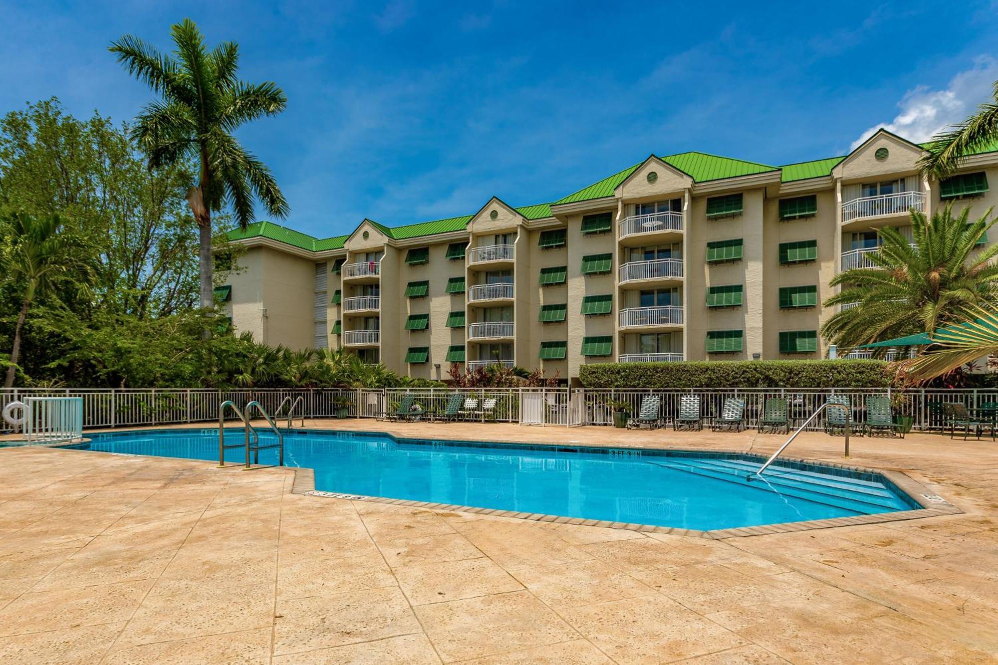 Sunrise Suites Big Kahuna Suite #202 Кі-Вест Номер фото